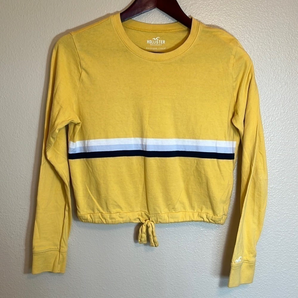 𝅺*3/$15* Hollister Boyfriend Cropped Long Sleeve Shirt